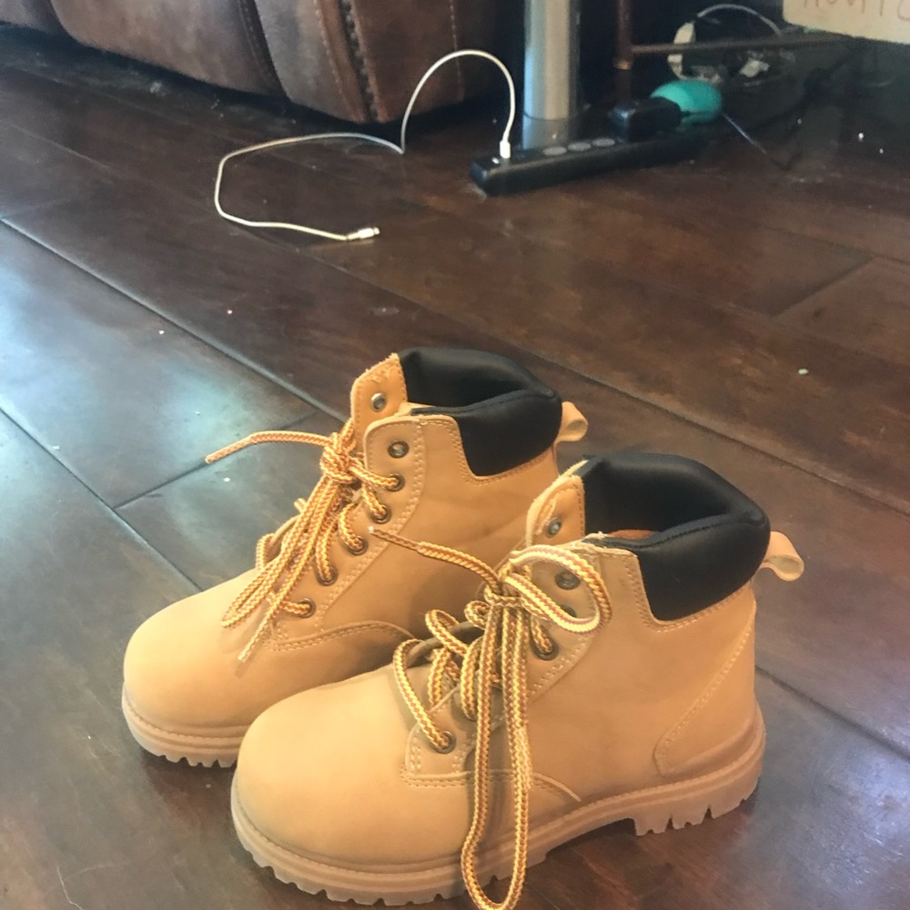 Wonder Nation Kids Tan Boots with Black Accents